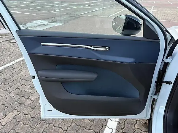 Volvo EX30 - Imagem 14