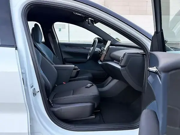 Volvo EX30 - Imagem 10