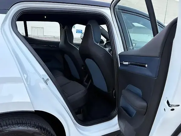 Volvo EX30 - Imagem 12