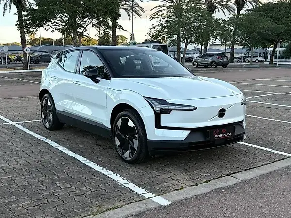 Volvo EX30 - Imagem 1