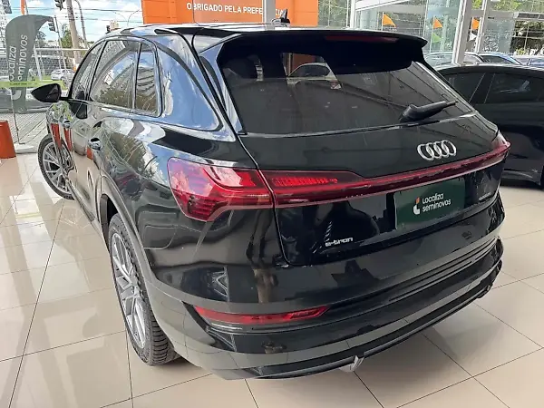 Audi E-tron Sportback - Imagem 4
