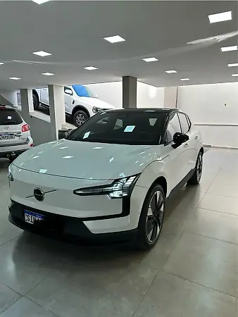 Volvo EX30 - Imagem 1