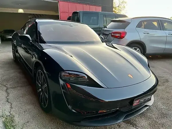 Porsche Taycan - Imagem 2