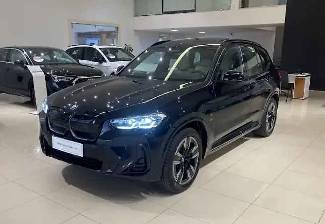 BMW IX3 - Imagem 1