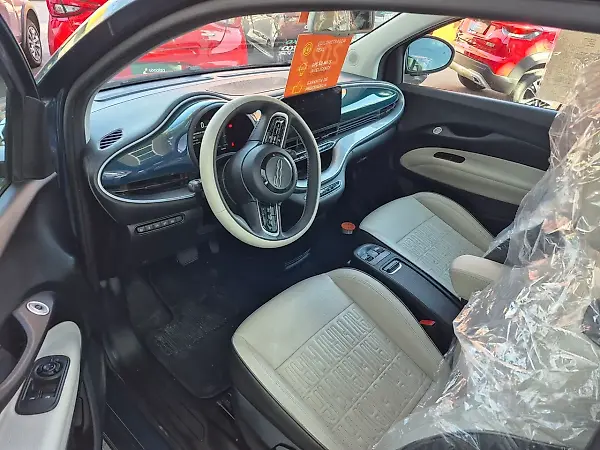 Fiat 500e - Imagem 10