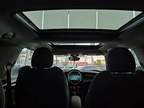 Mini Cooper SE - Imagem 12