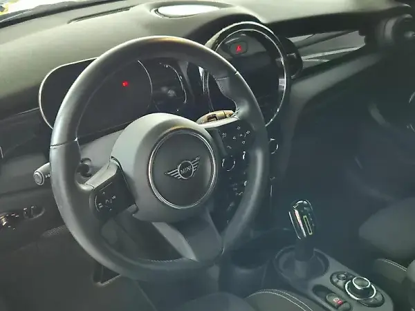 Mini Cooper SE - Imagem 8