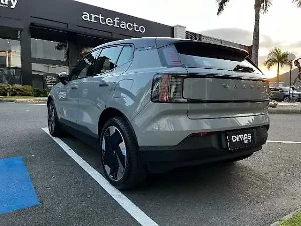 Volvo EX30 - Imagem 3