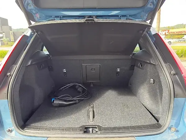 Volvo XC40 Recharge - Imagem 17