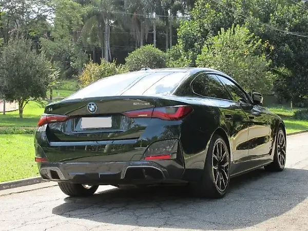BMW I4 Edrive35 - Imagem 15