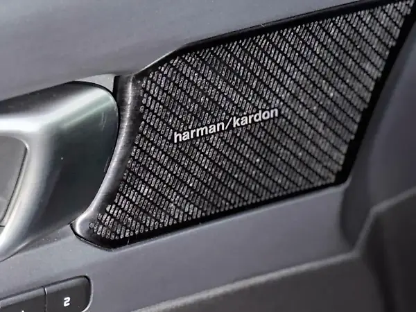 Volvo XC40 Recharge - Imagem 10