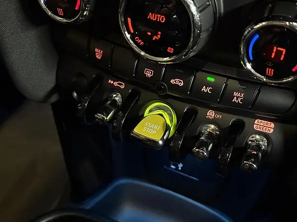 Mini Cooper SE - Imagem 11