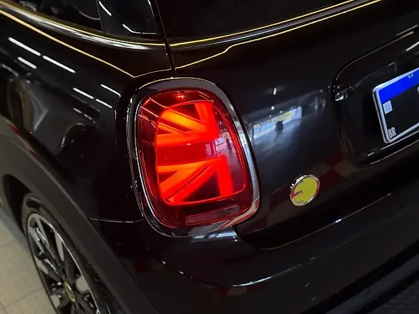 Mini Cooper SE - Imagem 15