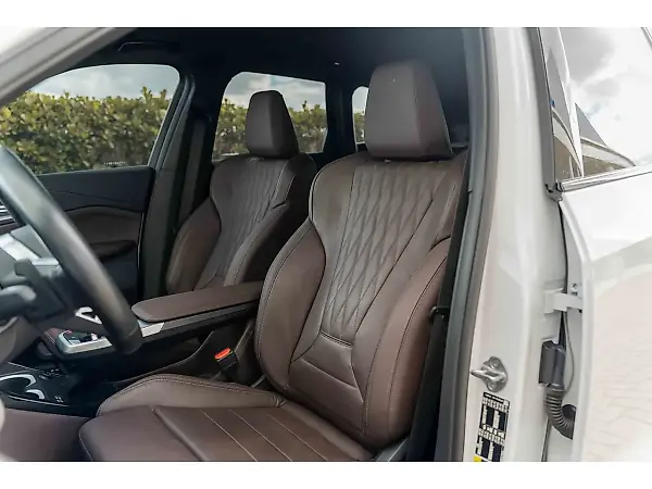 BMW IX1 - Imagem 7