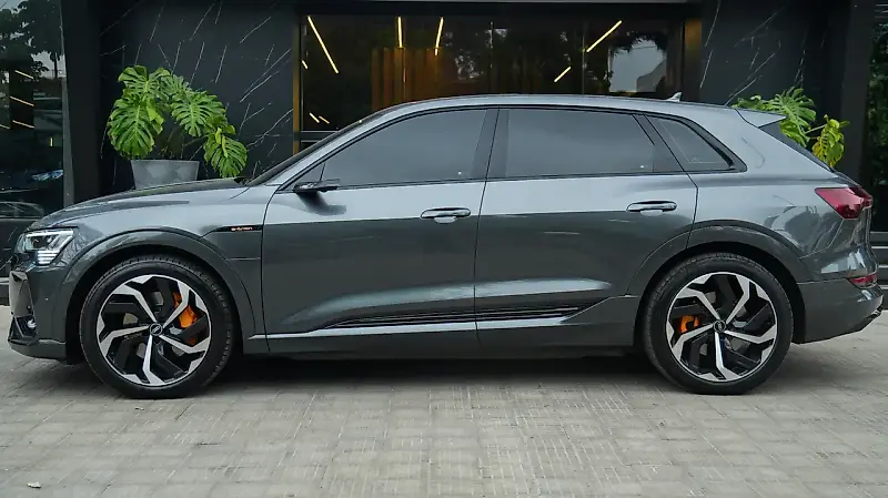 Audi E-tron - Imagem 18