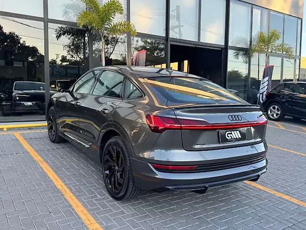 Audi E-tron Sportback - Imagem 8