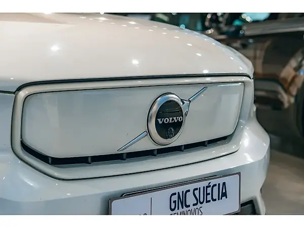 Volvo XC40 Recharge - Imagem 3