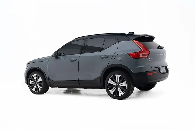 Volvo XC40 Recharge - Imagem 6