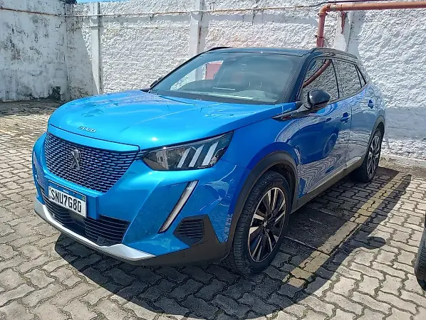 Peugeot E-2008 - Imagem 1