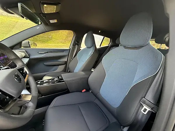 Volvo EX30 - Imagem 16