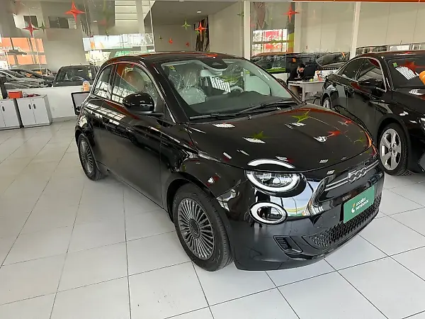 Fiat 500e - Imagem 2