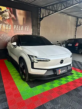 Volvo EX30 - Imagem 3