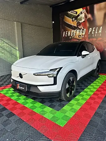 Volvo EX30 - Imagem 1
