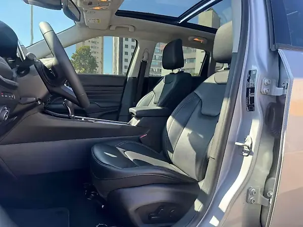 Jeep Compass 4xe Plug-in Hybrid - Imagem 13