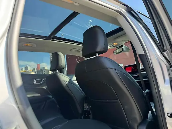 Jeep Compass 4xe Plug-in Hybrid - Imagem 15