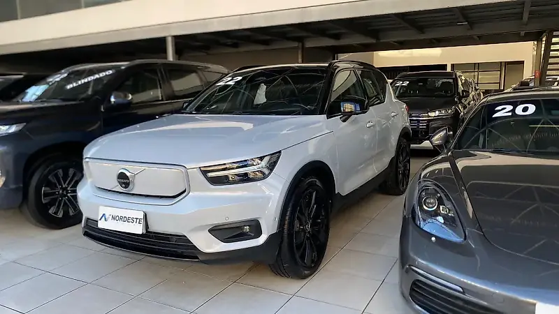 Volvo XC40 Recharge - Imagem 2