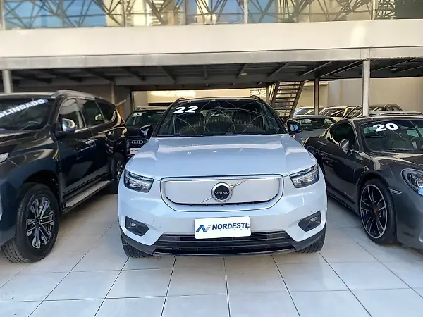 Volvo XC40 Recharge - Imagem 1
