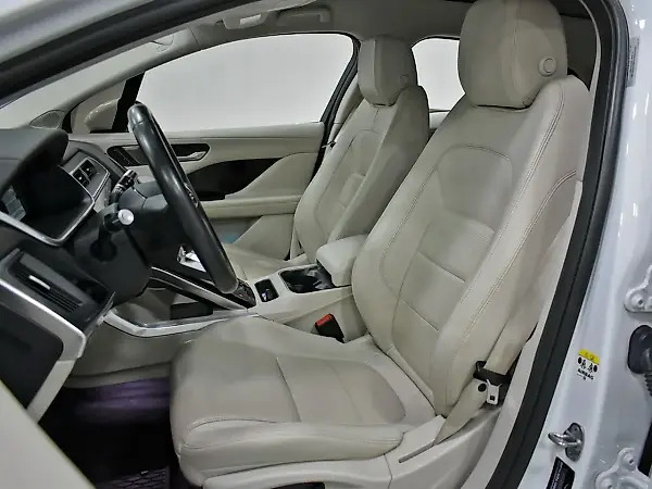 Jaguar I-pace - Imagem 7