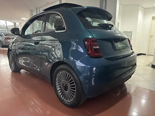 Fiat 500e - Imagem 8