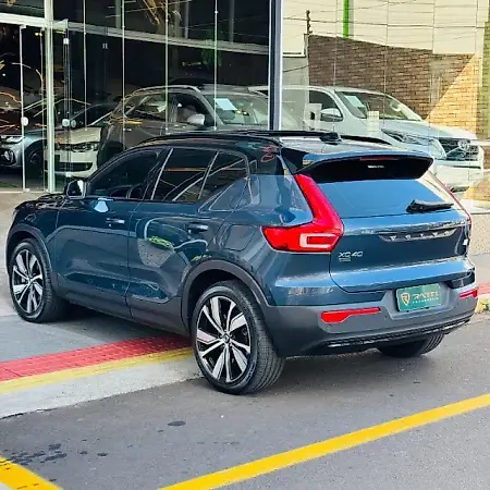 Volvo XC40 Recharge - Imagem 11