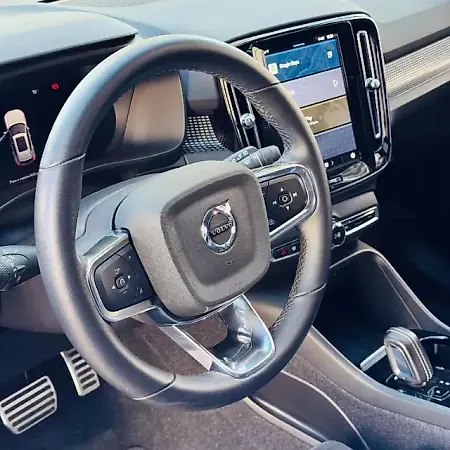 Volvo XC40 Recharge - Imagem 14
