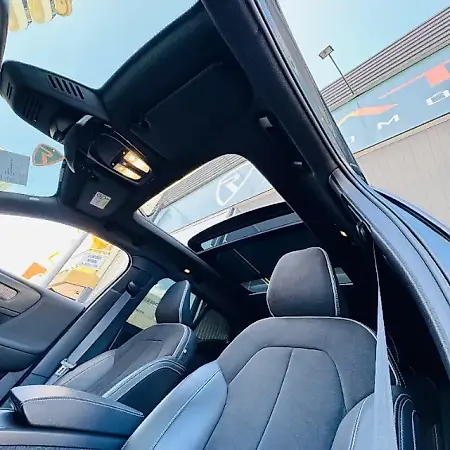 Volvo XC40 Recharge - Imagem 7