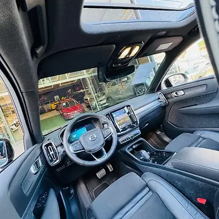 Volvo XC40 Recharge - Imagem 13