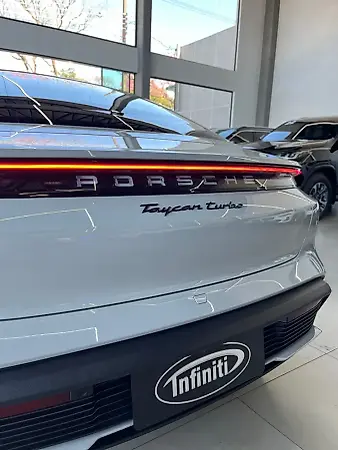 Porsche Taycan - Imagem 4