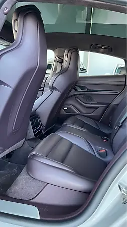 Porsche Taycan - Imagem 17