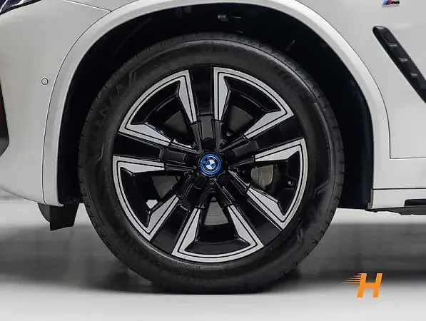 BMW IX3 - Imagem 6