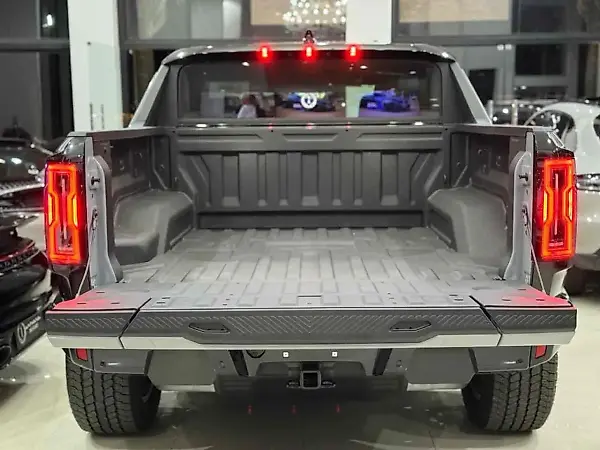 GMC Hummer EV Pickup - Imagem 10