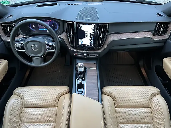 Volvo Xc60 Recharge Plug-in Hybrid - Imagem 10