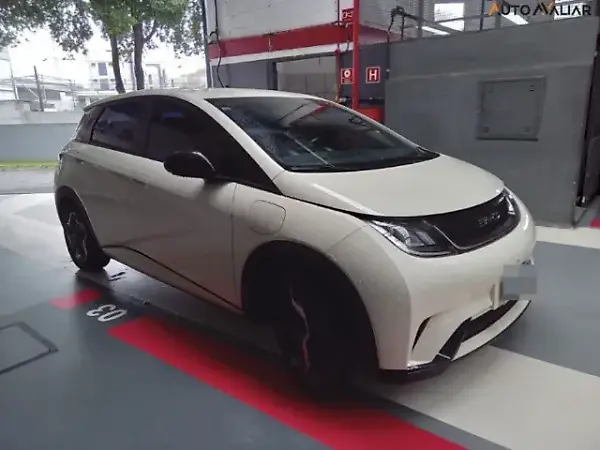 BYD Dolphin - Imagem 1