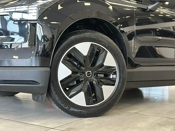Volvo EX30 - Imagem 4