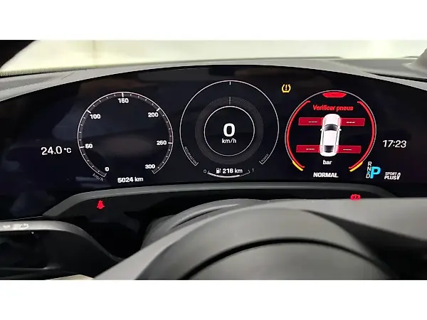 Porsche Taycan - Imagem 16