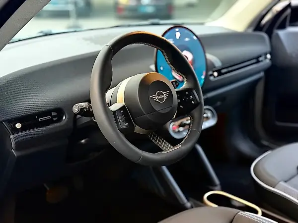 Mini Cooper SE - Imagem 3