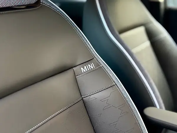 Mini Cooper SE - Imagem 7