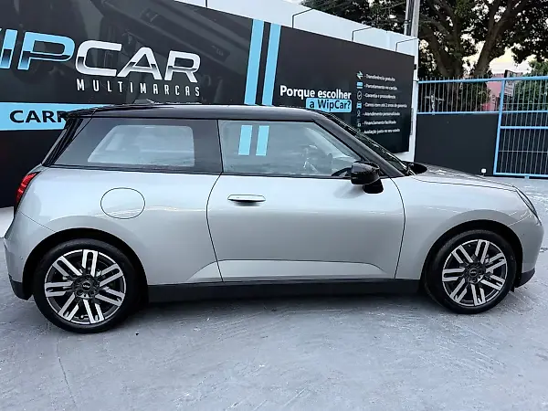 Mini Cooper SE - Imagem 19