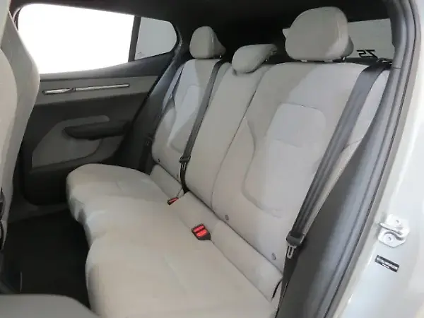 Volvo EX30 - Imagem 8