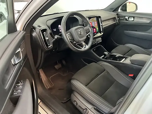 Volvo XC40 Recharge - Imagem 11